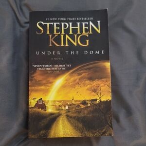 BOOK - UNDER THE DOME by STEPHEN KING.